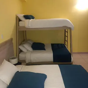 Paradise St , Santa Marta (Magdalena) Colombia